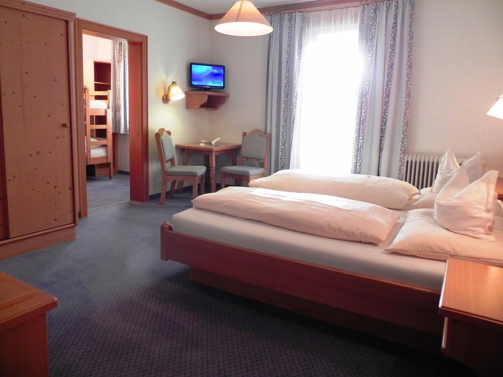 Hotel Laserz Lienz Exteriör bild